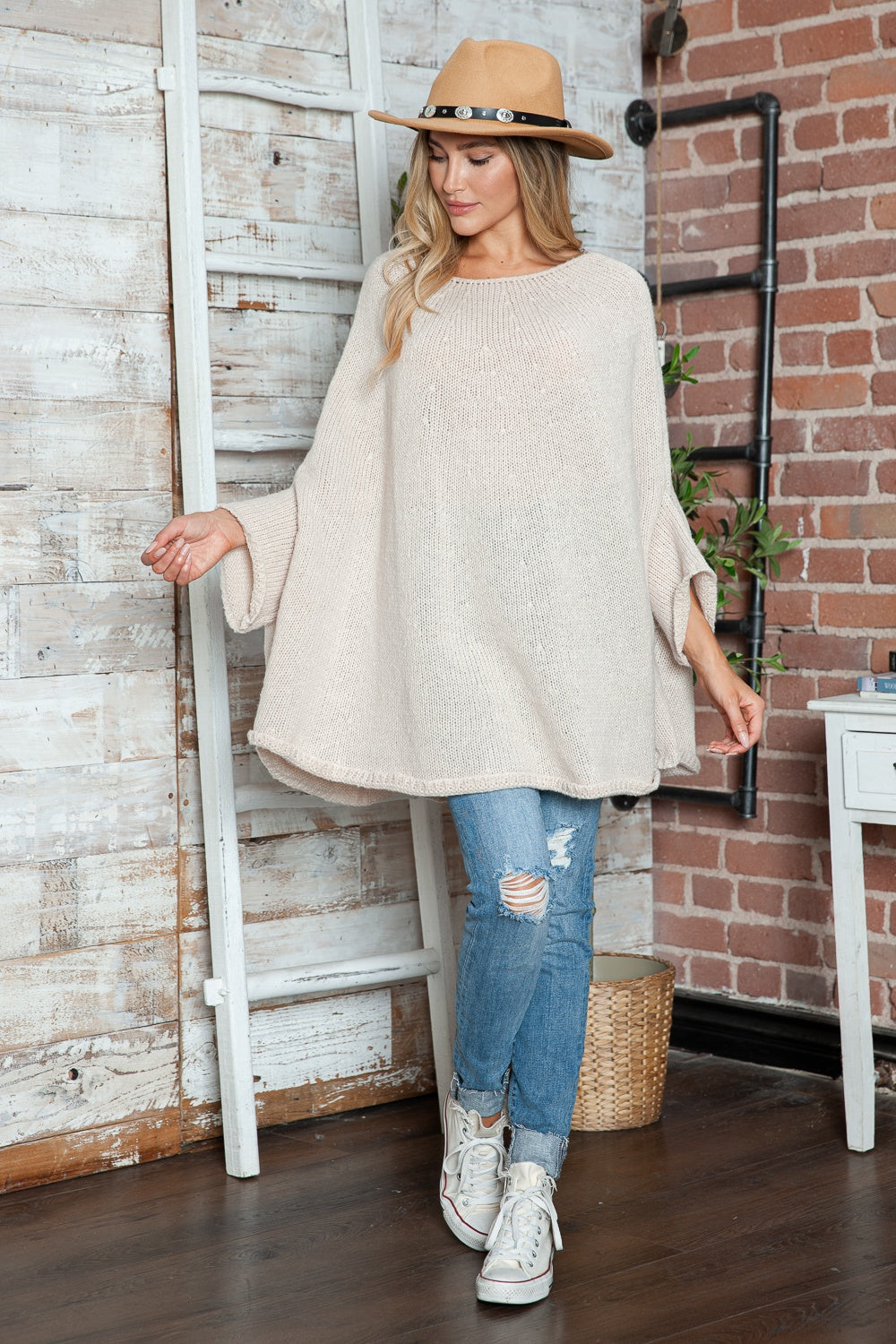 Round Neck Batwing Sleeve Sweater